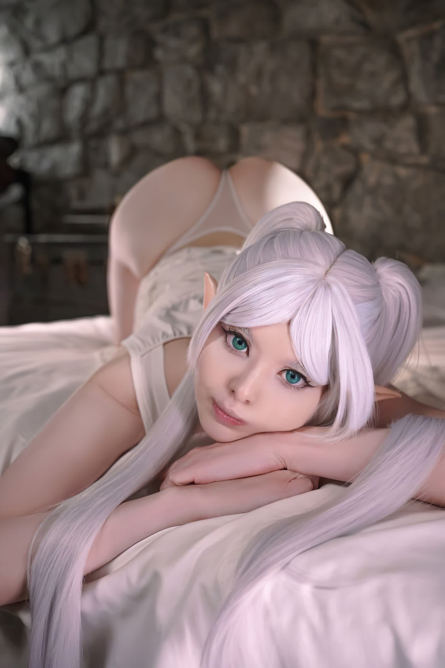 alina becker vinnegal fern frieren cosplay leaked preview