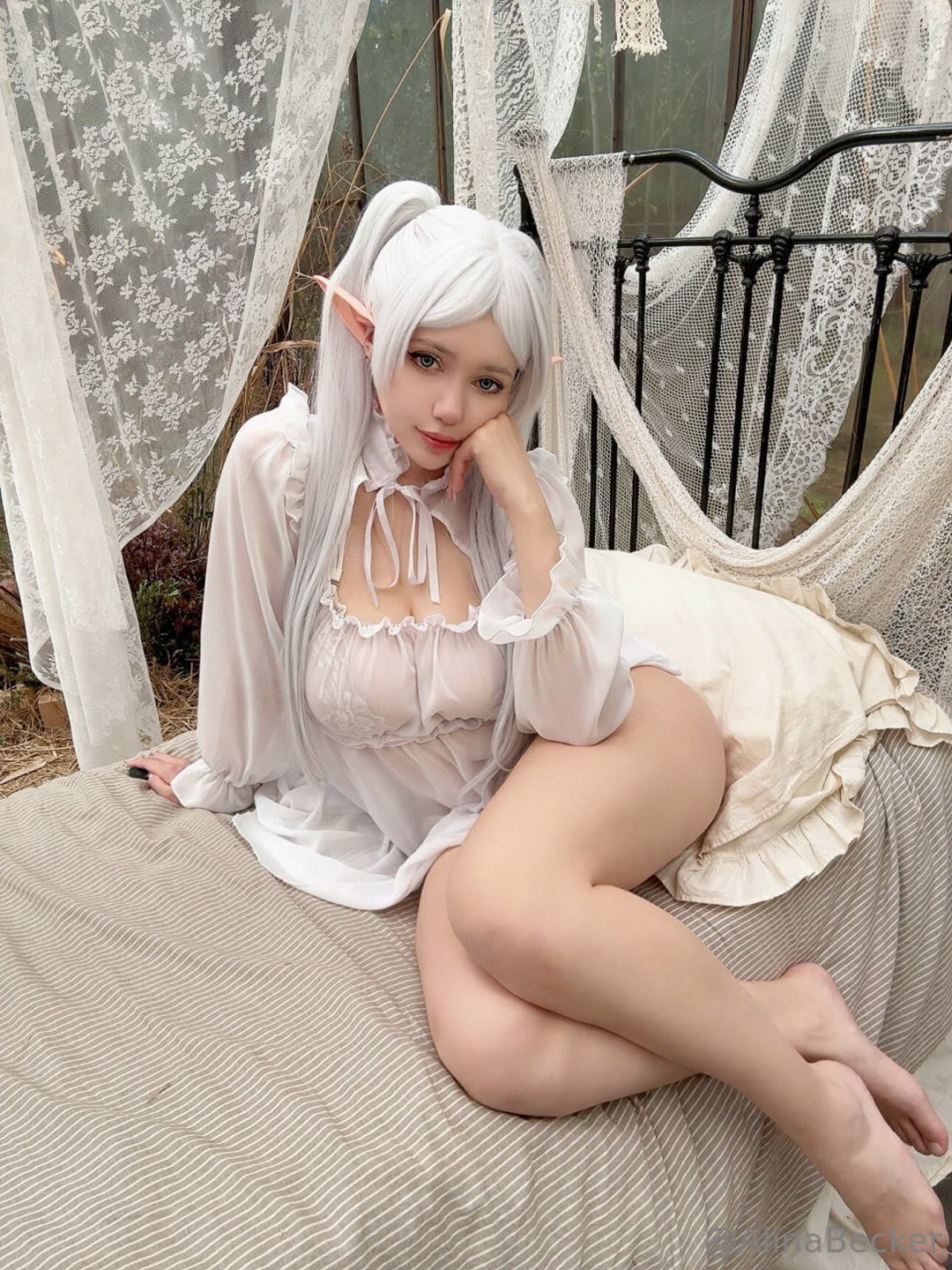 Alina Becker Frieren leaks cosplay portrait