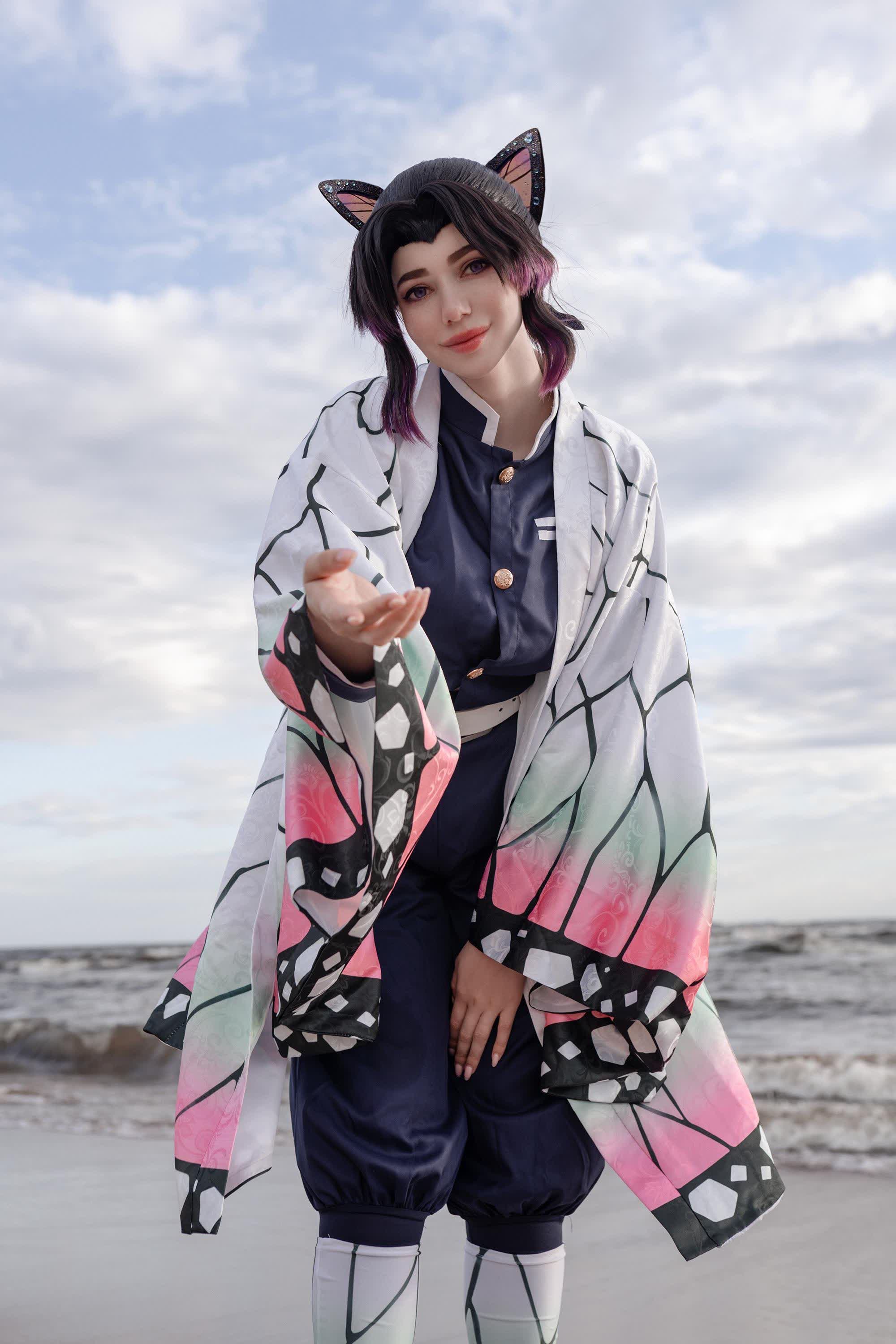 Alina Becker Shinobu Kocho cosplay anime character close-up photo 9