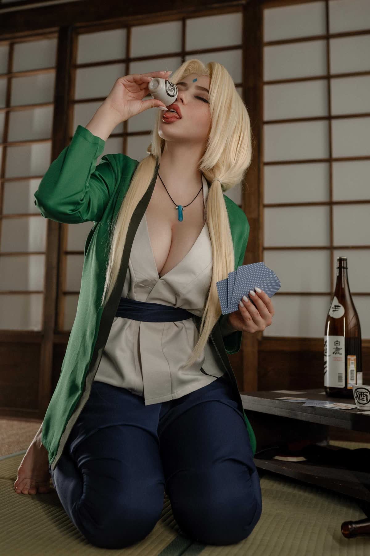 Tsunade cosplay HD full body Naruto image