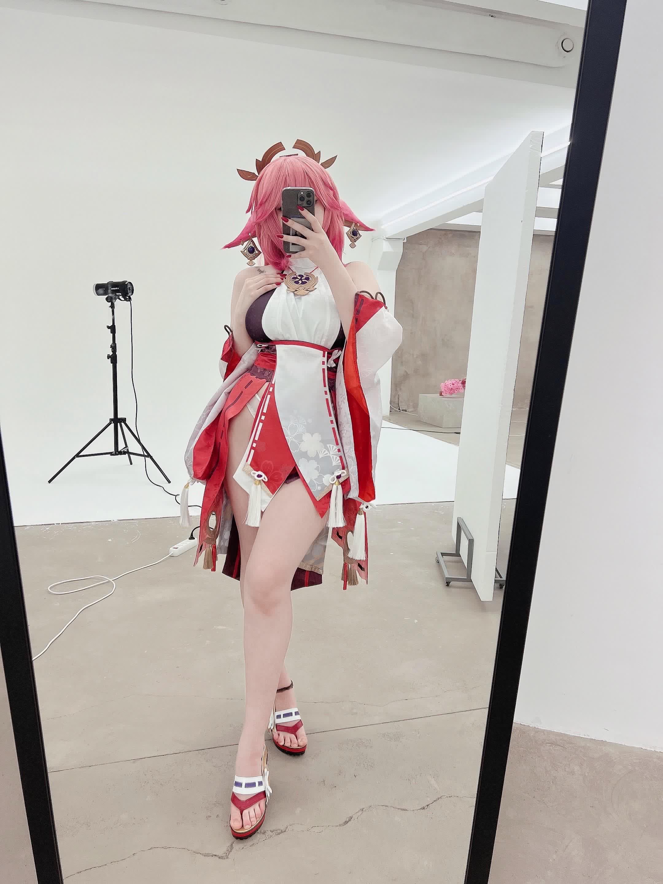 Yae Miko cosplay leaked adult 34 by Alina Becker, cosplayen HD, anime cosplay